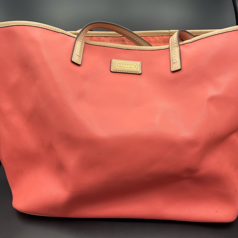 Coach tote Coral